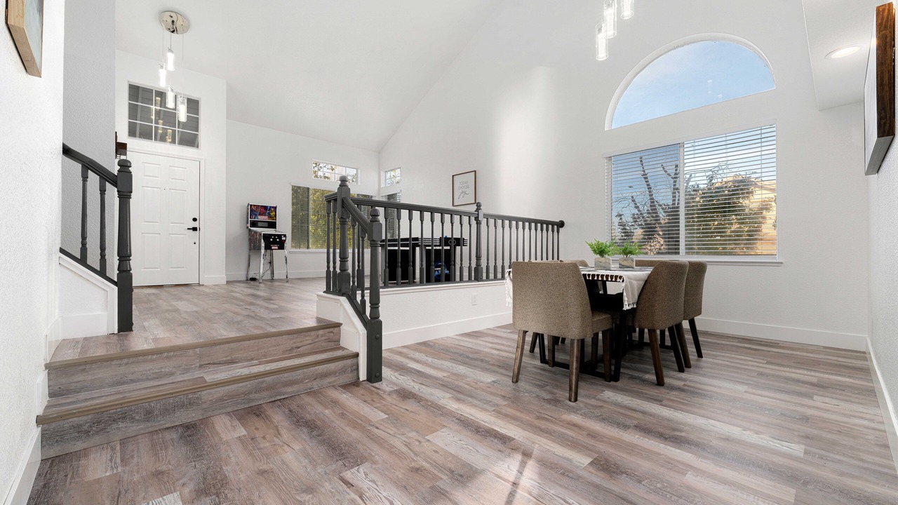 Photo of Others in Hood