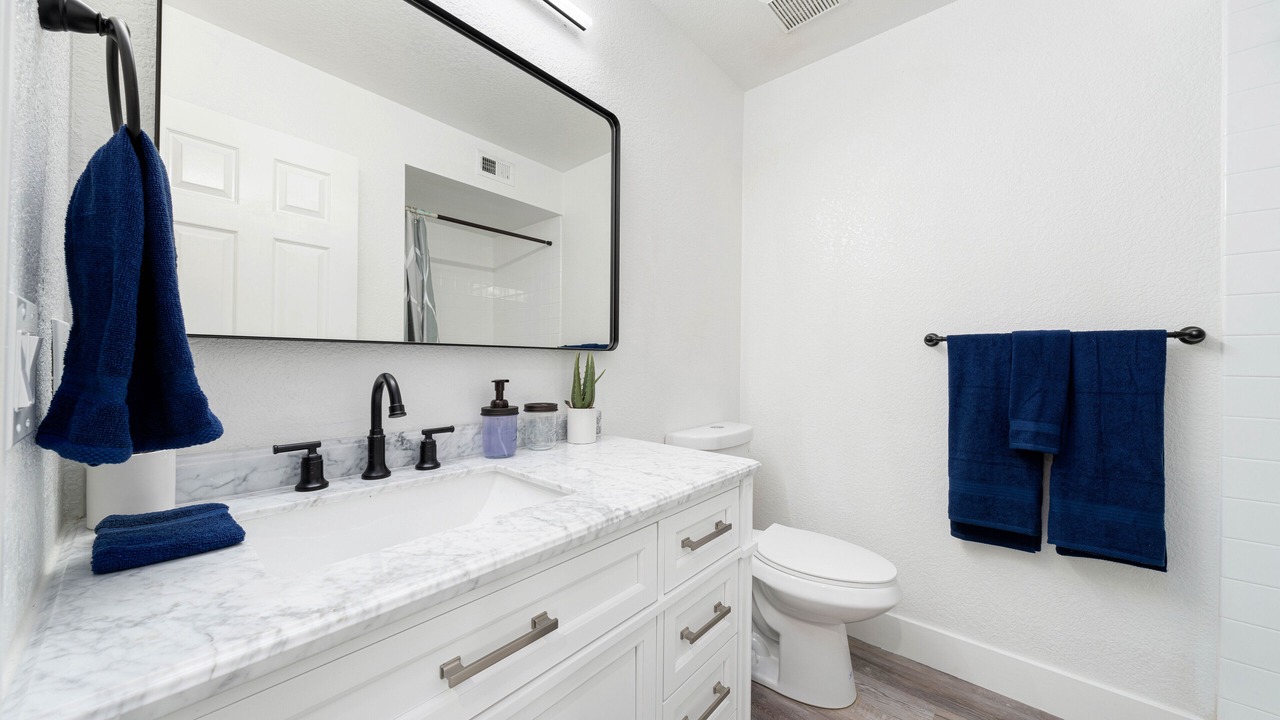 Photo of Others in Hood