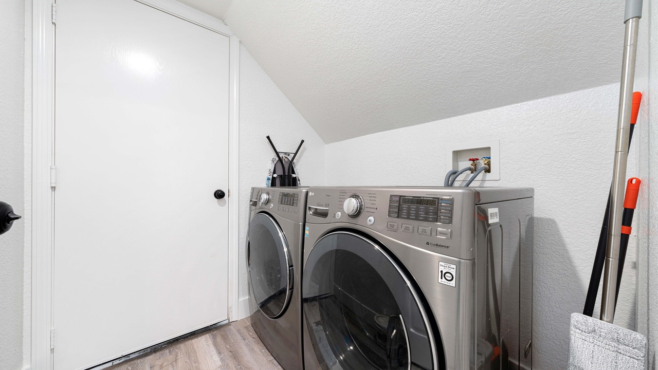 Photo of Others in Hood