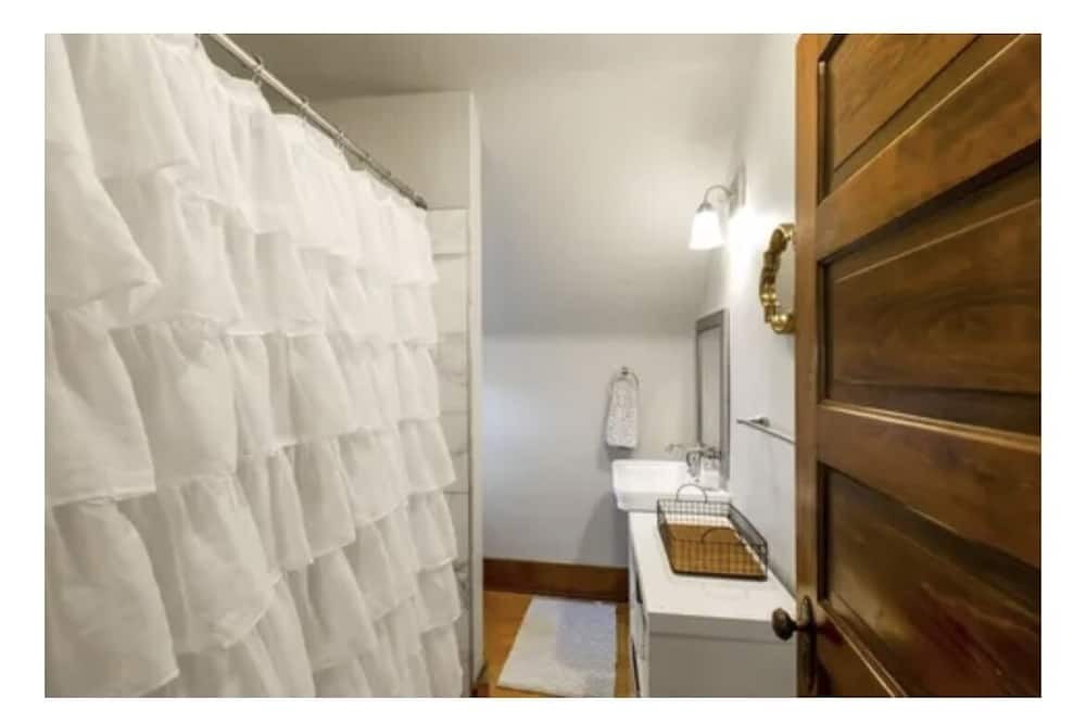Photo of Bedroom in Orchard City