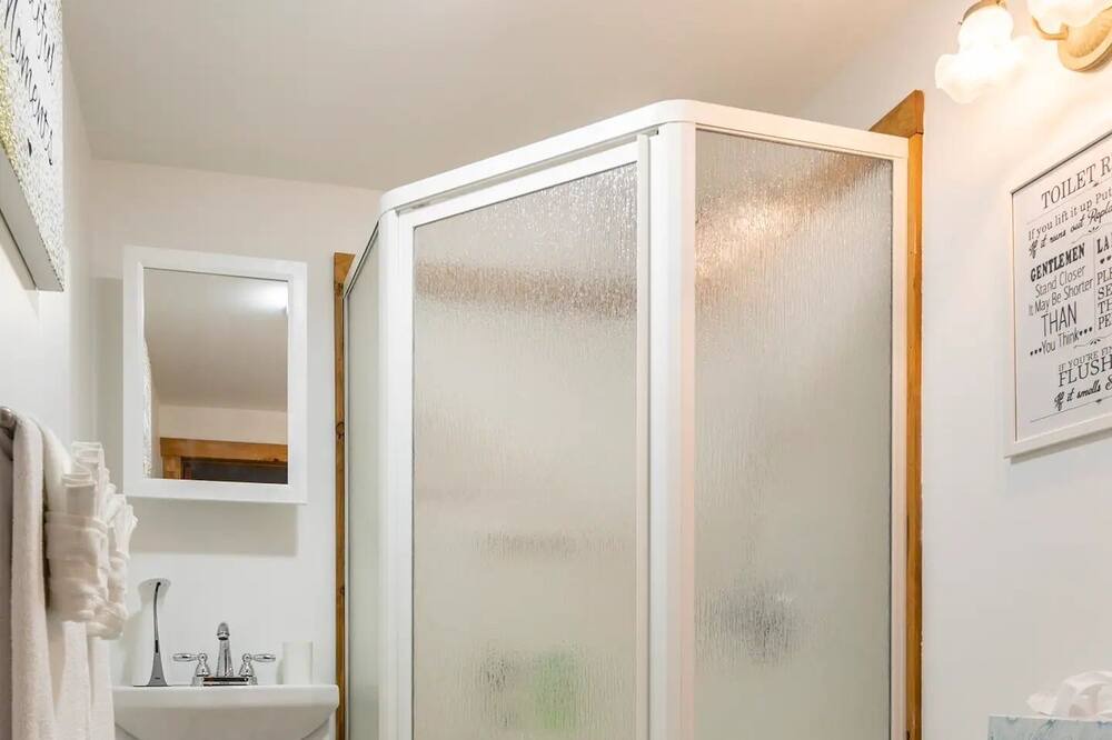 Photo of Bathroom in Pine Hill