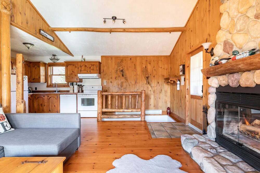 Photo of Livingroom in Pine Hill