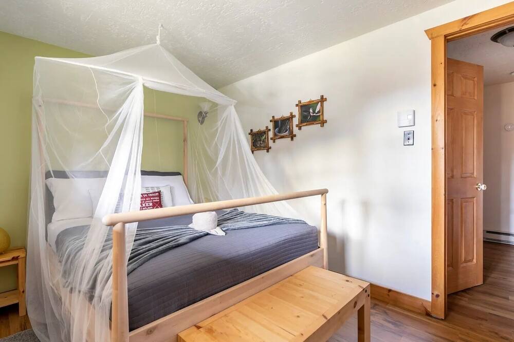 Photo of Bedroom in Pine Hill