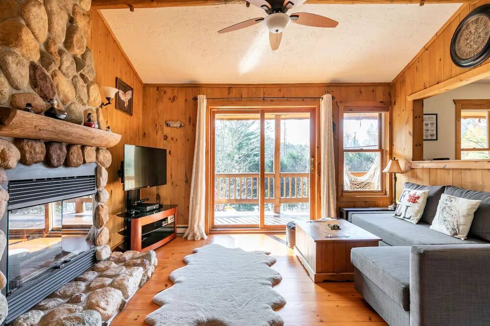 Photo of Livingroom in Pine Hill
