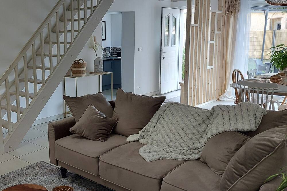 Photo of Livingroom in Nouaille-Maupertuis