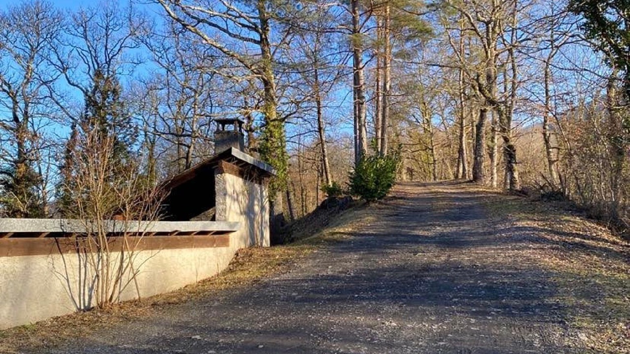 Photo of Others in Aucazein