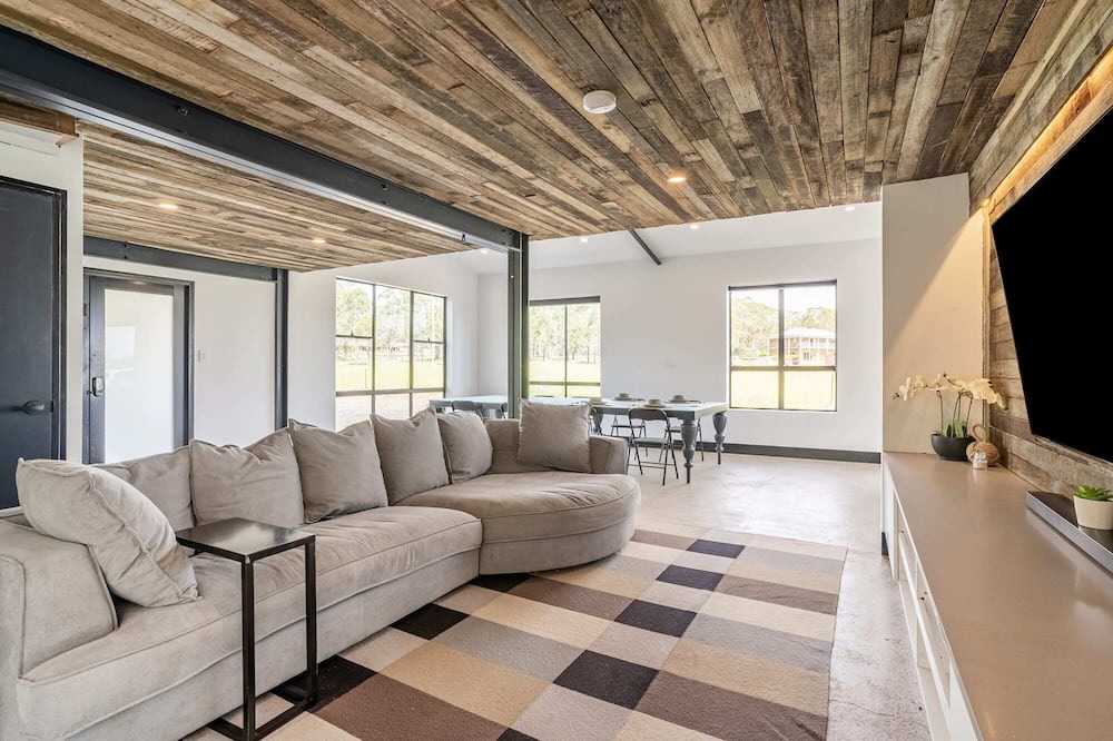 Photo of Others in Pitt Town