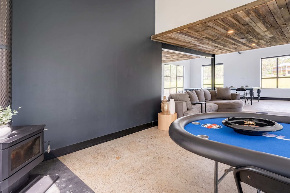 Photo of Others in Pitt Town