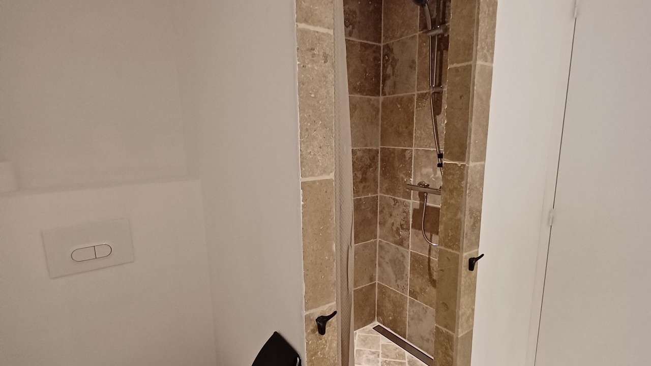 Photo of Bathroom in Quincie-en-Beaujolais