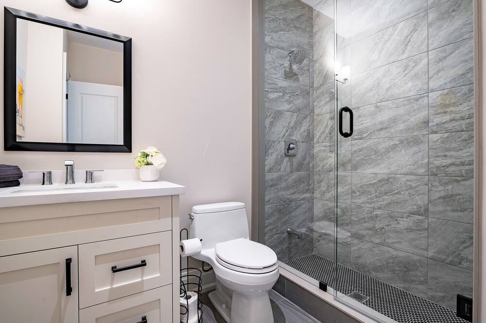Photo of Bathroom in Wasaga Beach