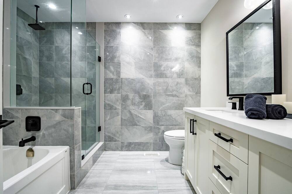 Photo of Bathroom in Wasaga Beach
