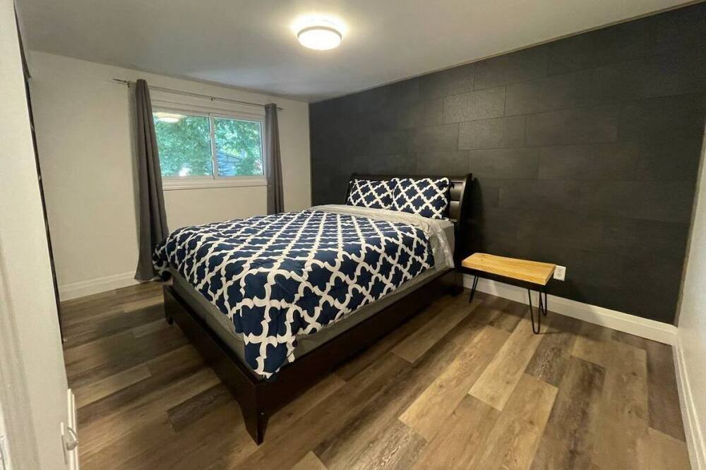 Photo of Bedroom in Byron