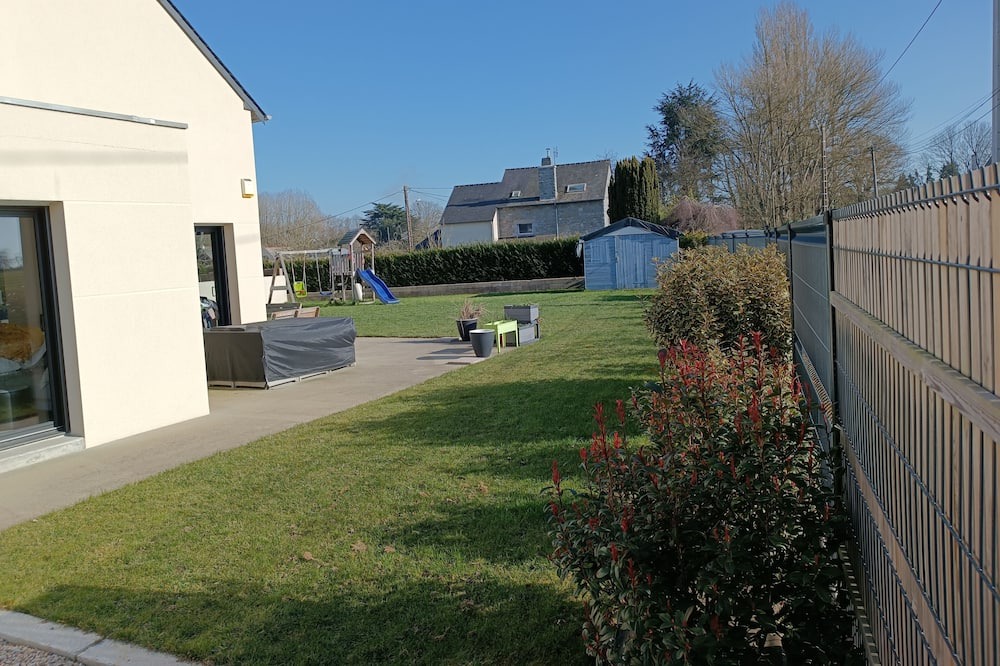 Photo of Outdoor in Saint-Samson-sur-Rance