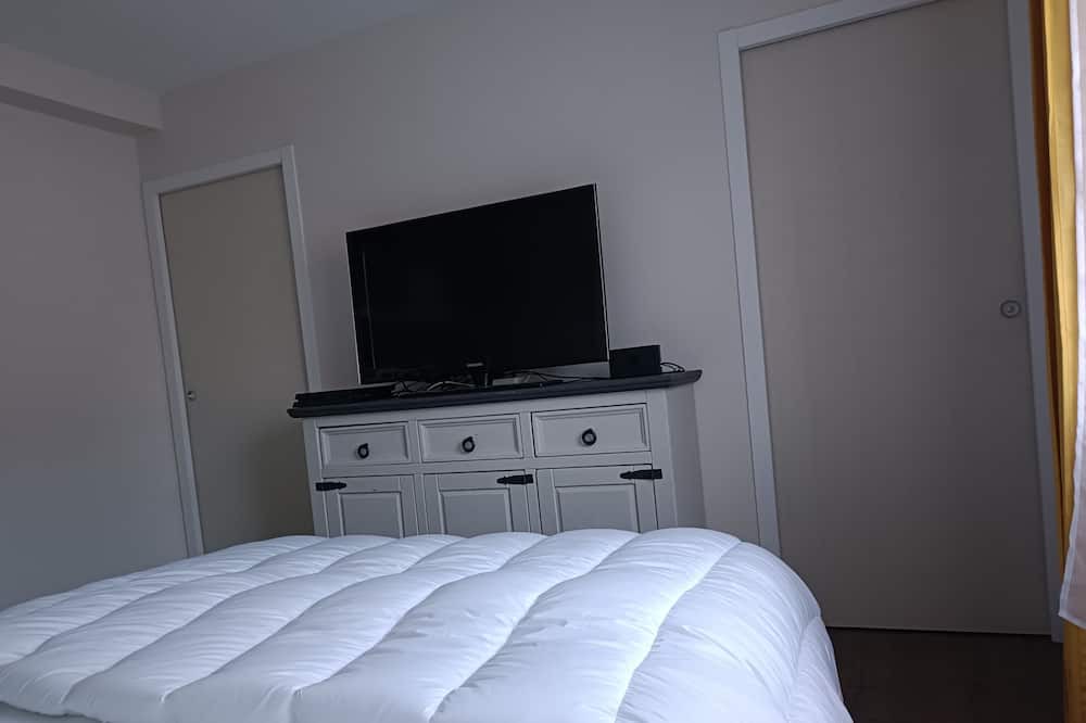 Photo of Bedroom in Saint-Samson-sur-Rance