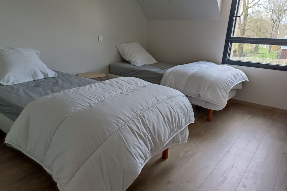 Photo of Bedroom in Saint-Samson-sur-Rance
