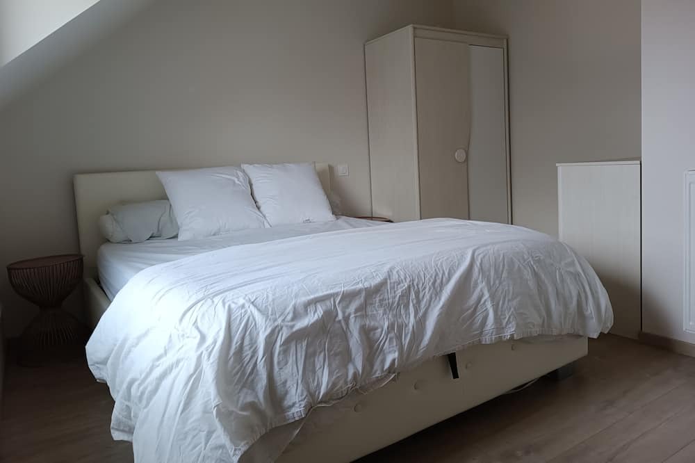 Photo of Bedroom in Saint-Samson-sur-Rance