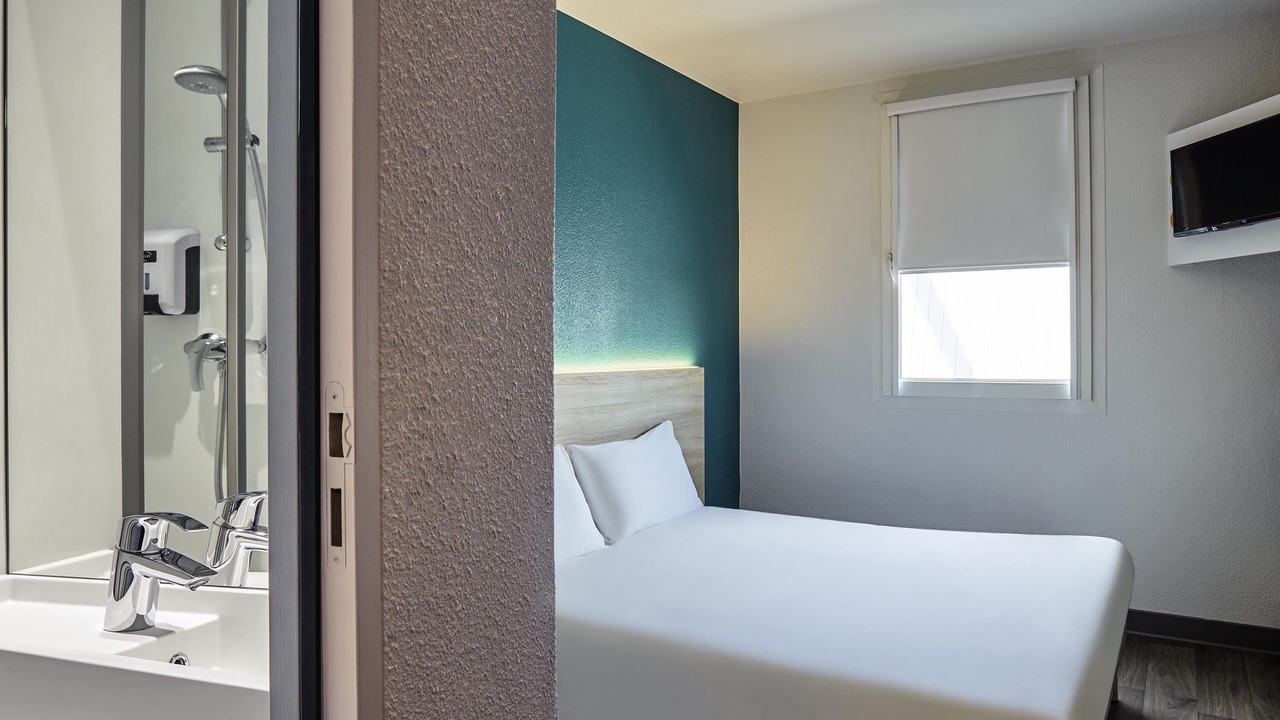 Photo of Bathroom in Coquelles