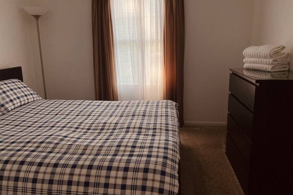 Photo of Bedroom in Carpentersville