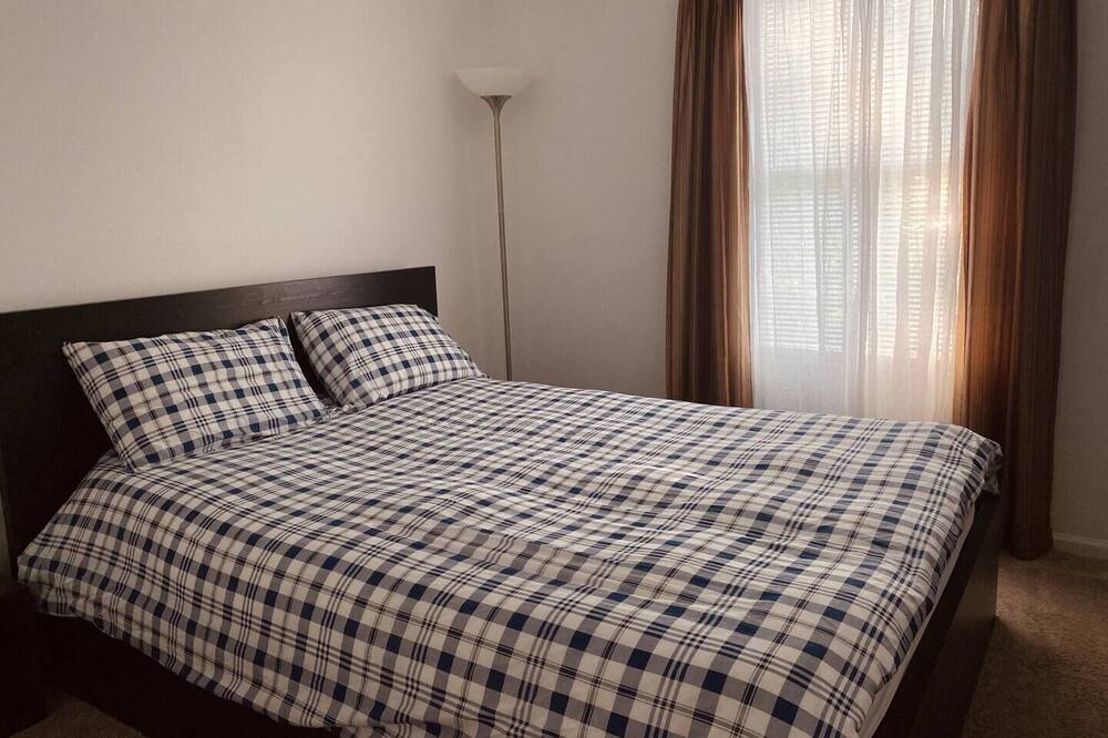 Photo of Bedroom in Carpentersville