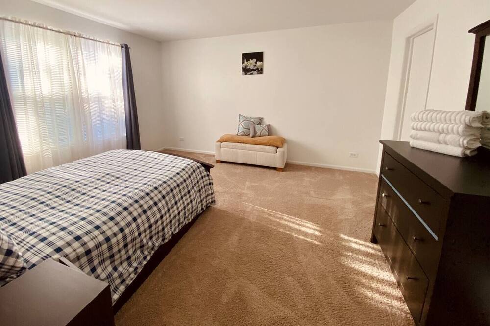 Photo of Bedroom in Carpentersville