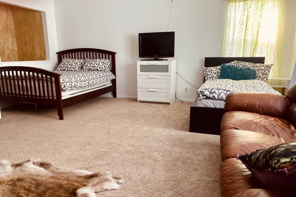Photo of Livingroom in Carpentersville