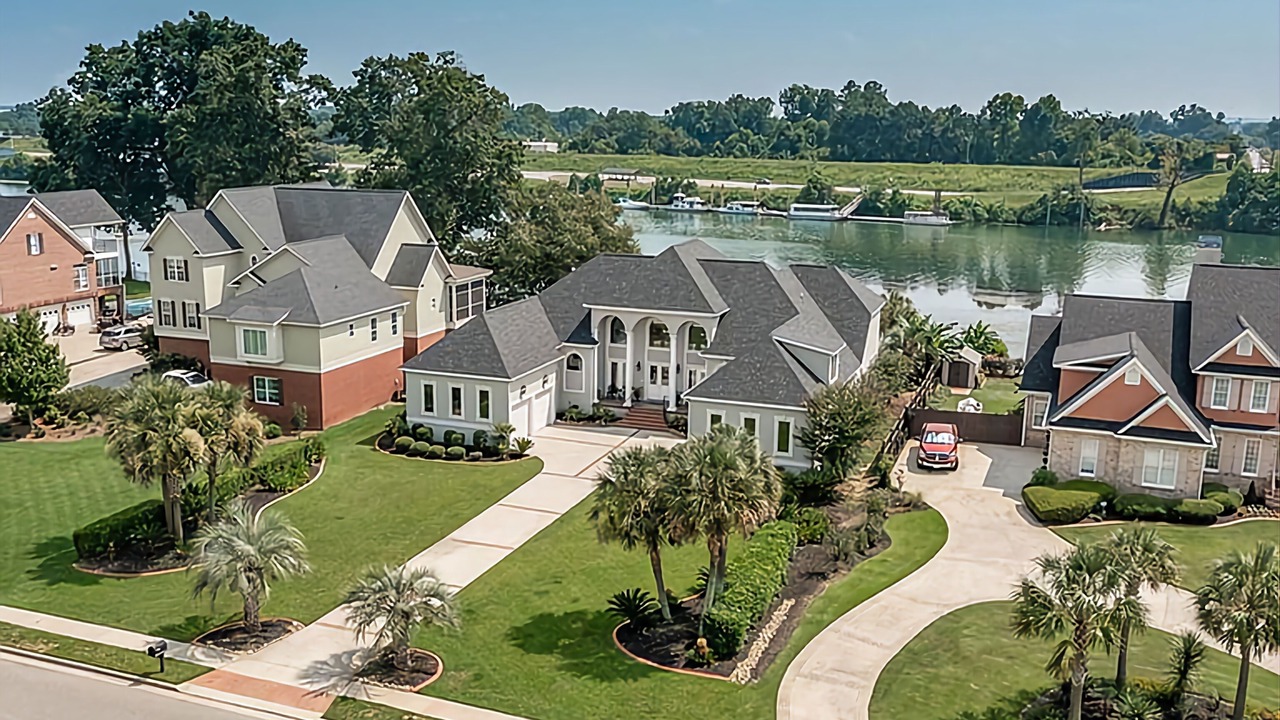 Photo of Buildings in Augusta