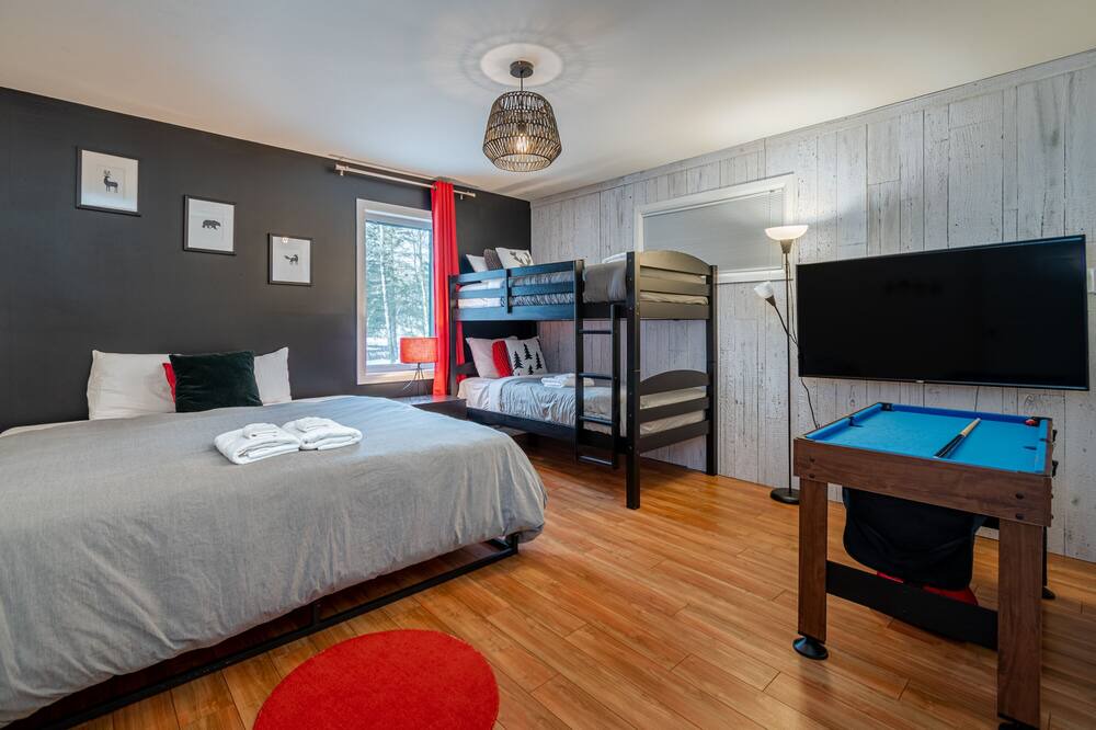 Photo of Bedroom in Saint-Tite-des-Caps
