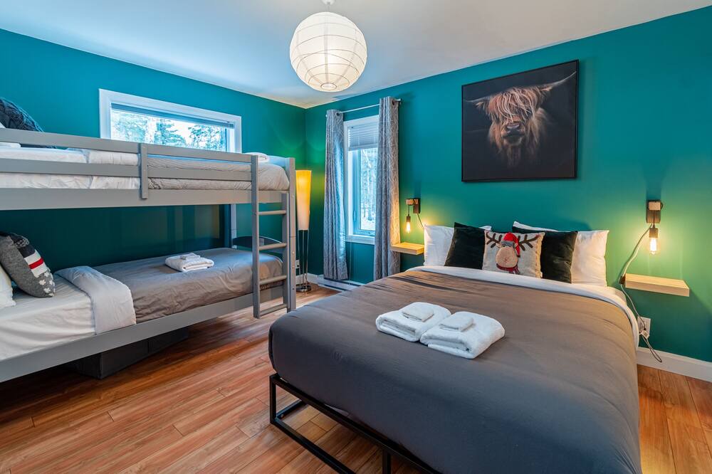 Photo of Bedroom in Saint-Tite-des-Caps