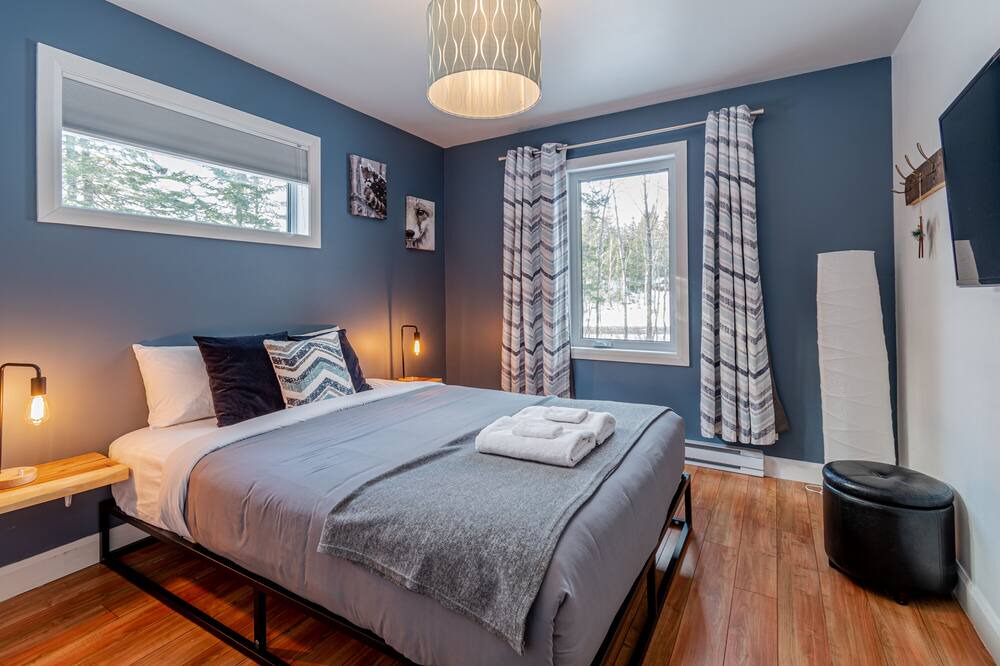 Photo of Bedroom in Saint-Tite-des-Caps