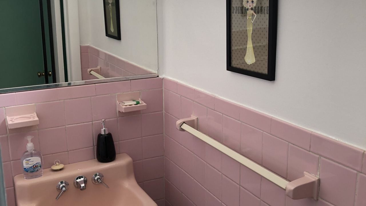 Photo of Bathroom in Cottage Line