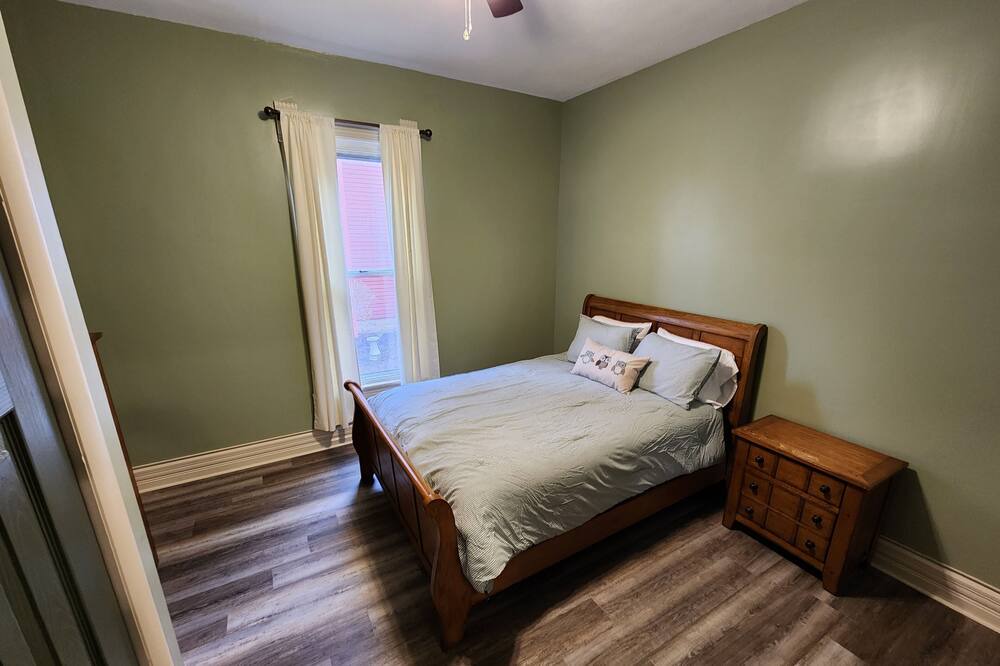 Photo of Bedroom in Wapakoneta