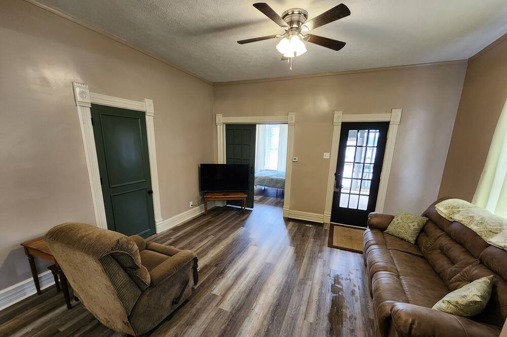 Photo of Livingroom in Wapakoneta