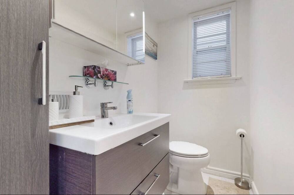 Photo of Bathroom in Richmond Hill