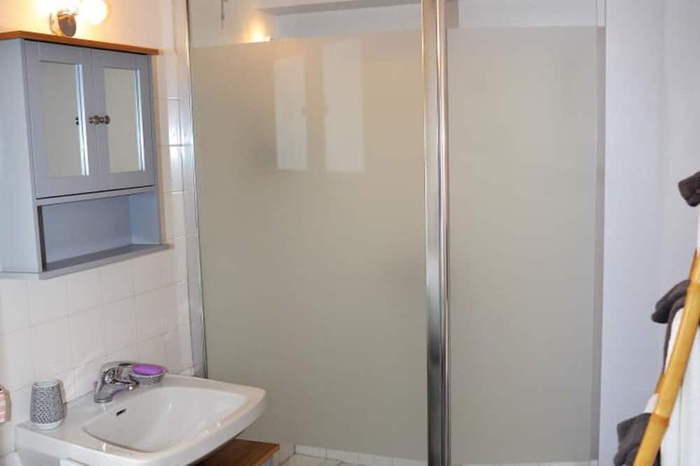 Photo of Bathroom in Nouatre