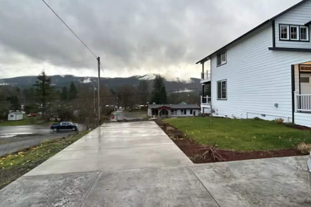 Photo of Outdoor in Mill City