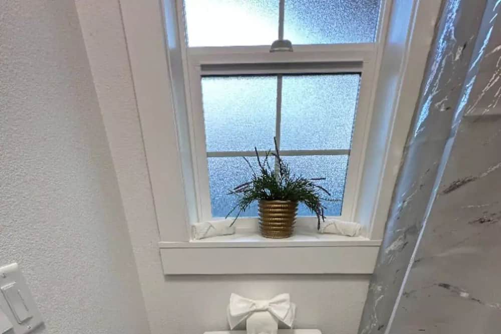 Photo of Bathroom in Mill City