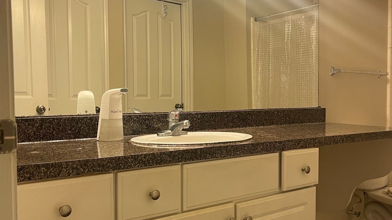 Photo of Kitchen in Woodlake - Briar Meadow