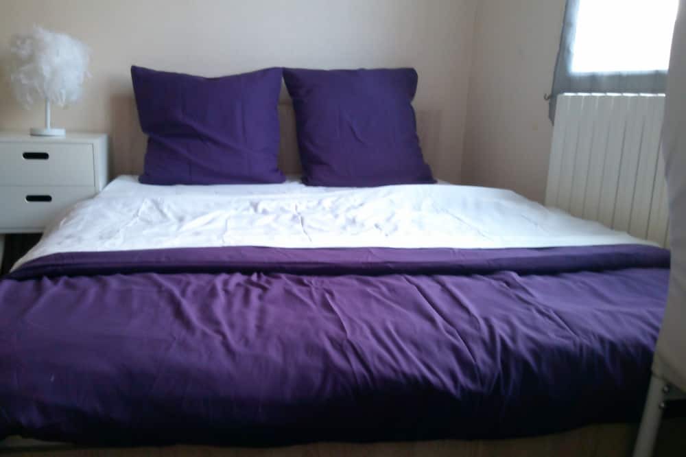 Photo of Bedroom in Montmorillon