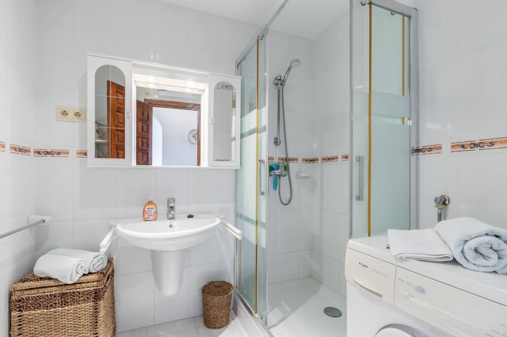 Photo of Bathroom in Pinar del Advocat