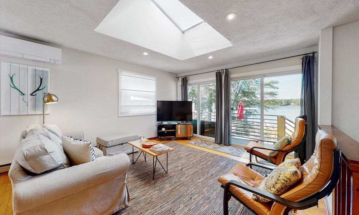 Photo of Livingroom in Jim Thorpe