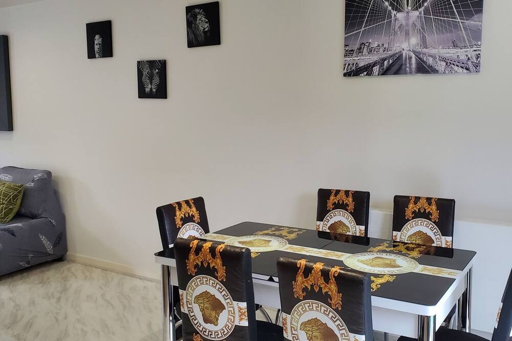 Photo of Others in Openshaw