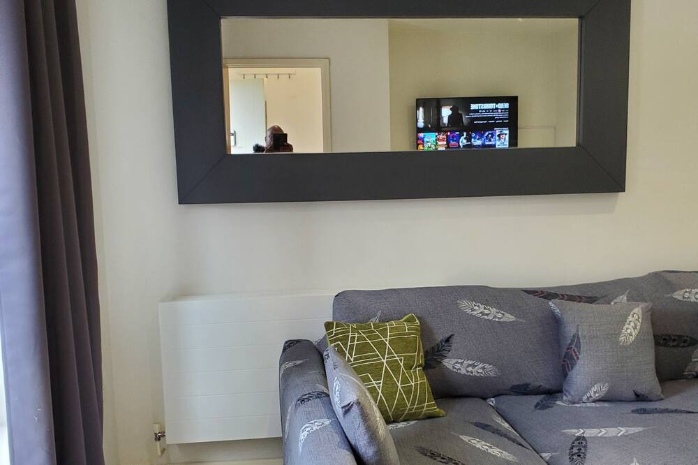 Photo of Livingroom in Openshaw