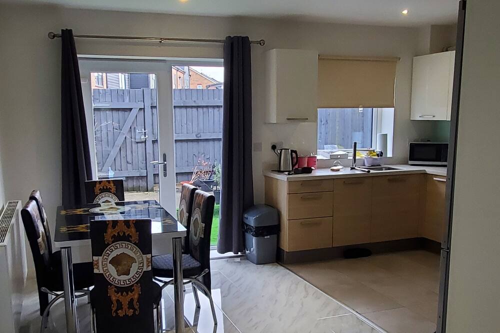 Photo of Others in Openshaw