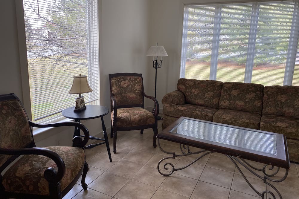 Photo of Bedroom in Rohrerstown