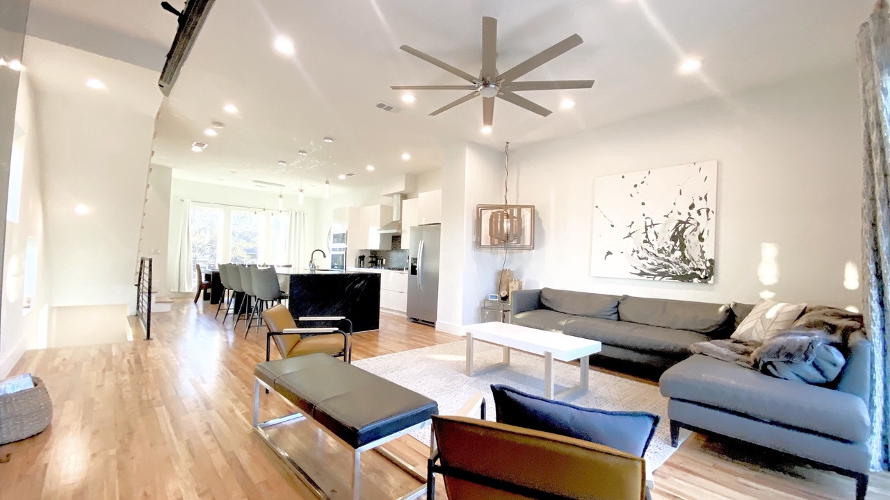 Photo of Livingroom in Old East Dallas