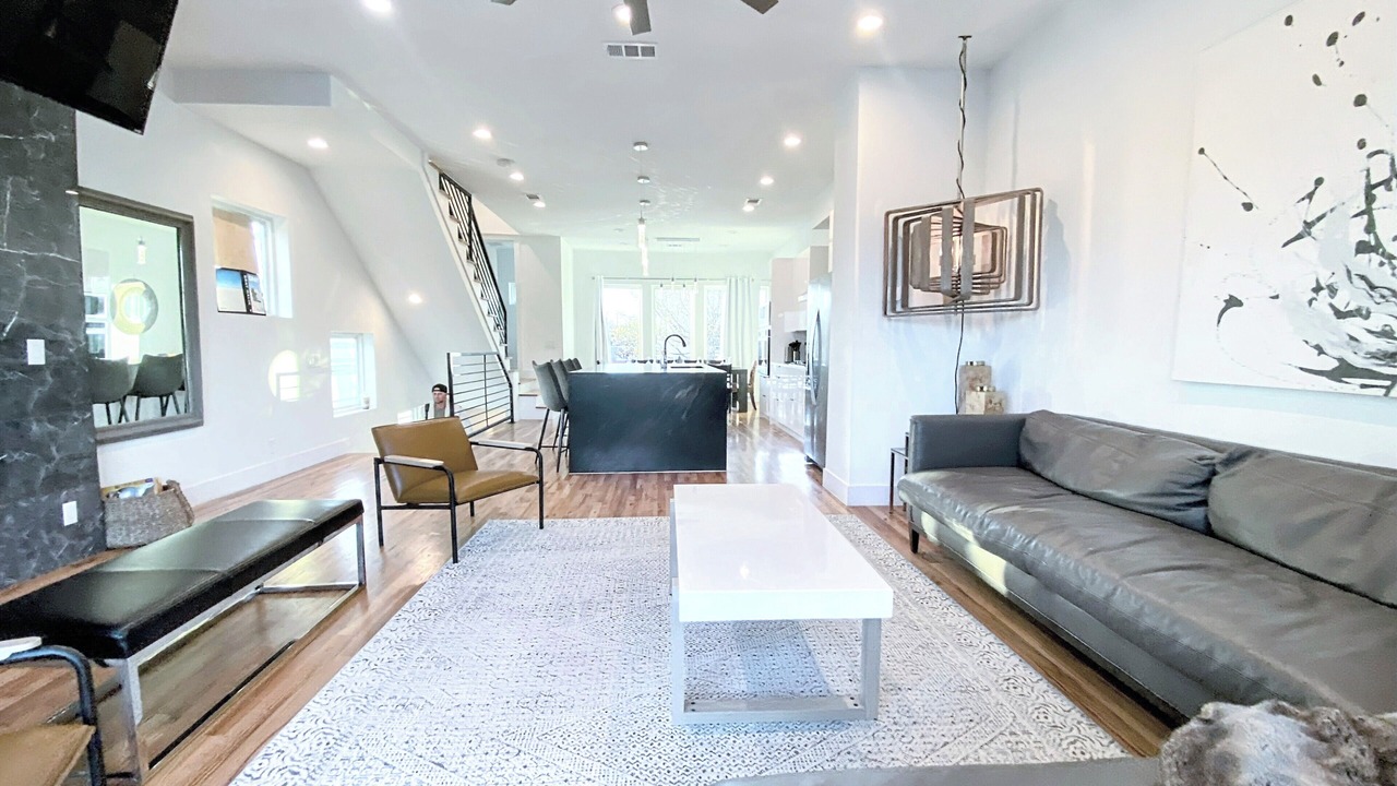 Photo of Livingroom in Old East Dallas