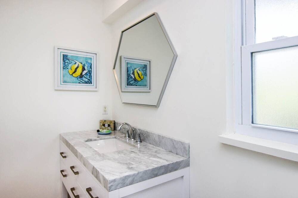 Photo of Bathroom in Captiva