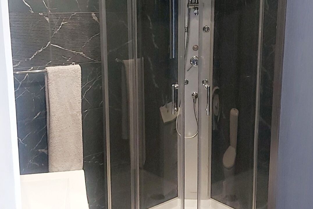 Photo of Bathroom in Fleury-les-Aubrais