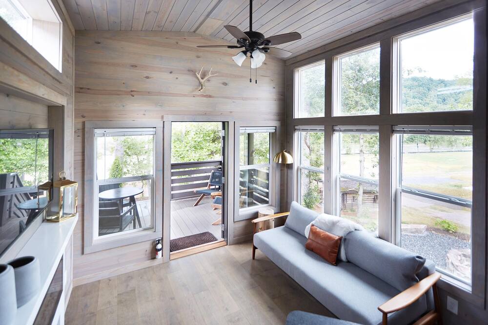 Photo of Livingroom in Arden