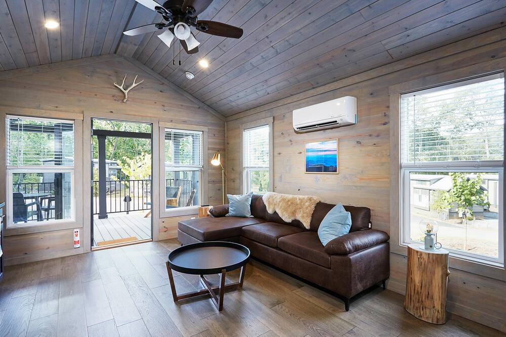 Photo of Livingroom in Arden